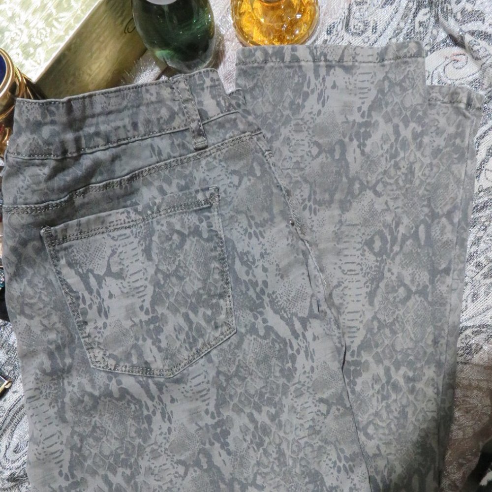 BOGO Zac & Zoe grey black Snakeskin Print skinny slimming Jeans sculpting XXL